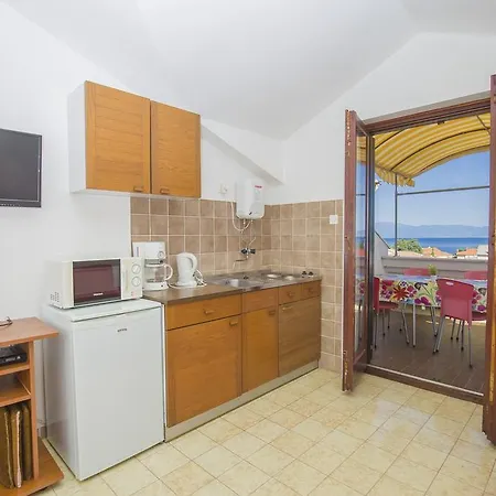 Appartamento Ivka 2402 Malinska
